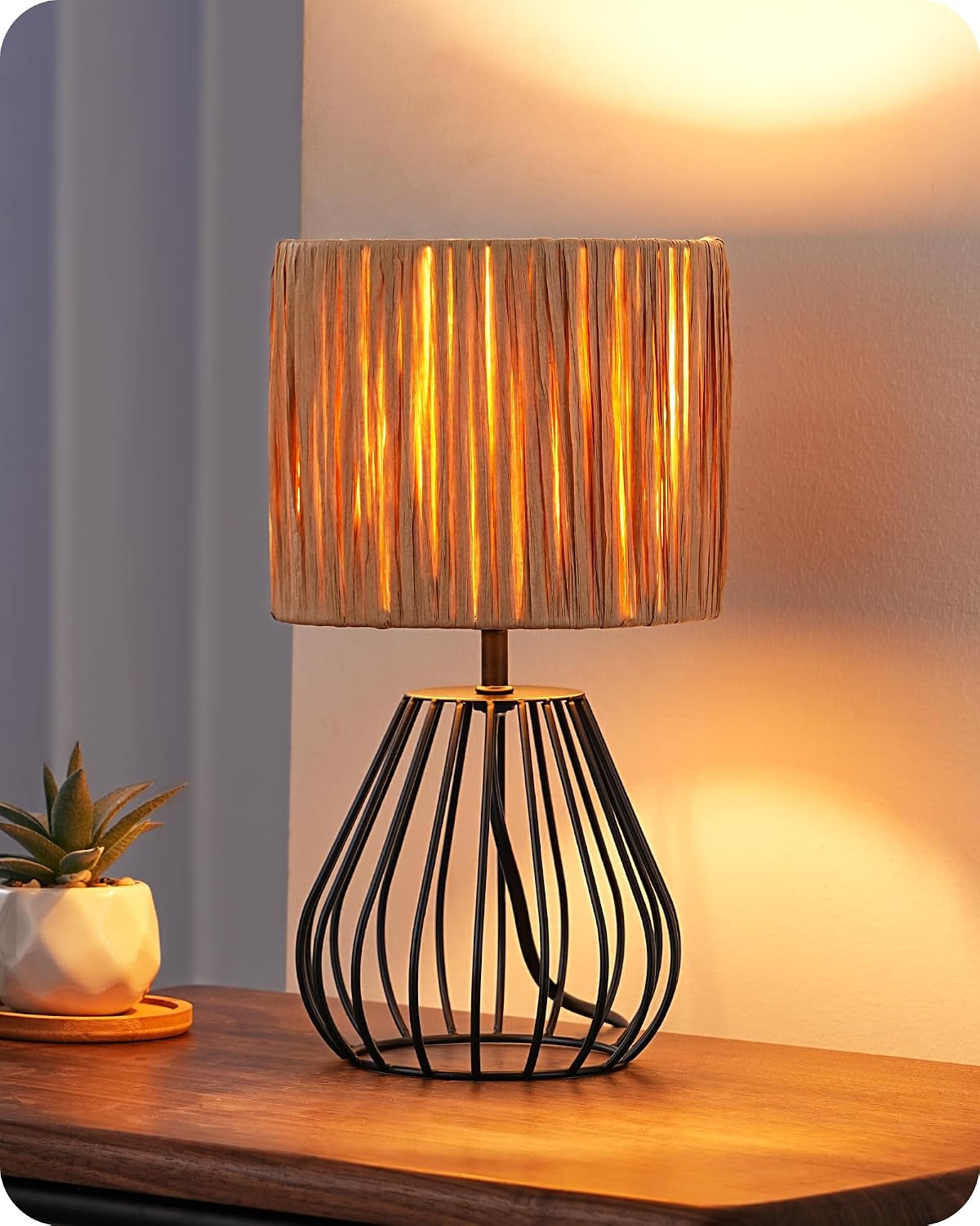 Small Rattan Table Lamp, Industrial Bedside Lamp, Handwoven Lampshade, Boho Lamps for Living Room, Bedroom, 2700K LED Bulb Included, Wrinkled Lampshade